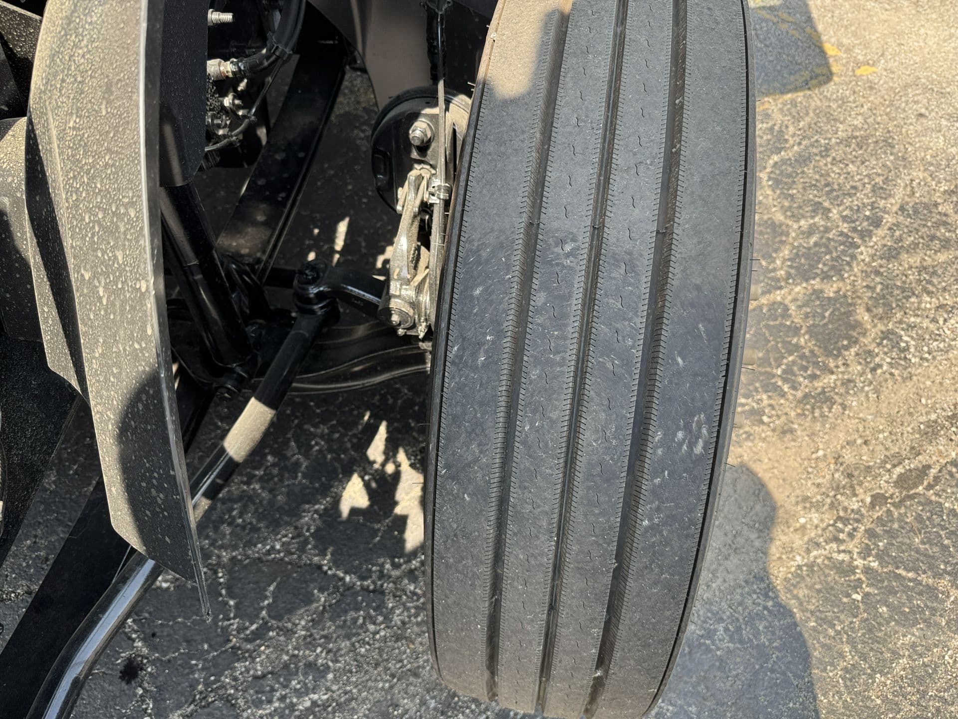 2026 Mack Anthem — photo 12