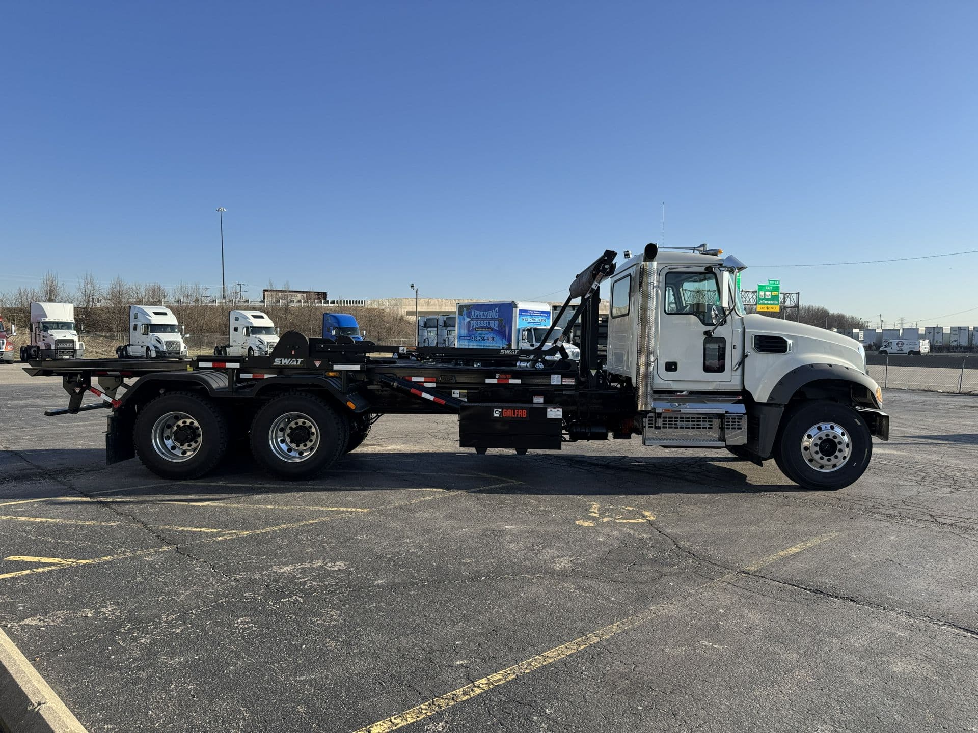 2026 Mack Granite — photo 4