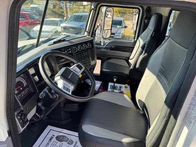 2025 Mack Granite — photo 17