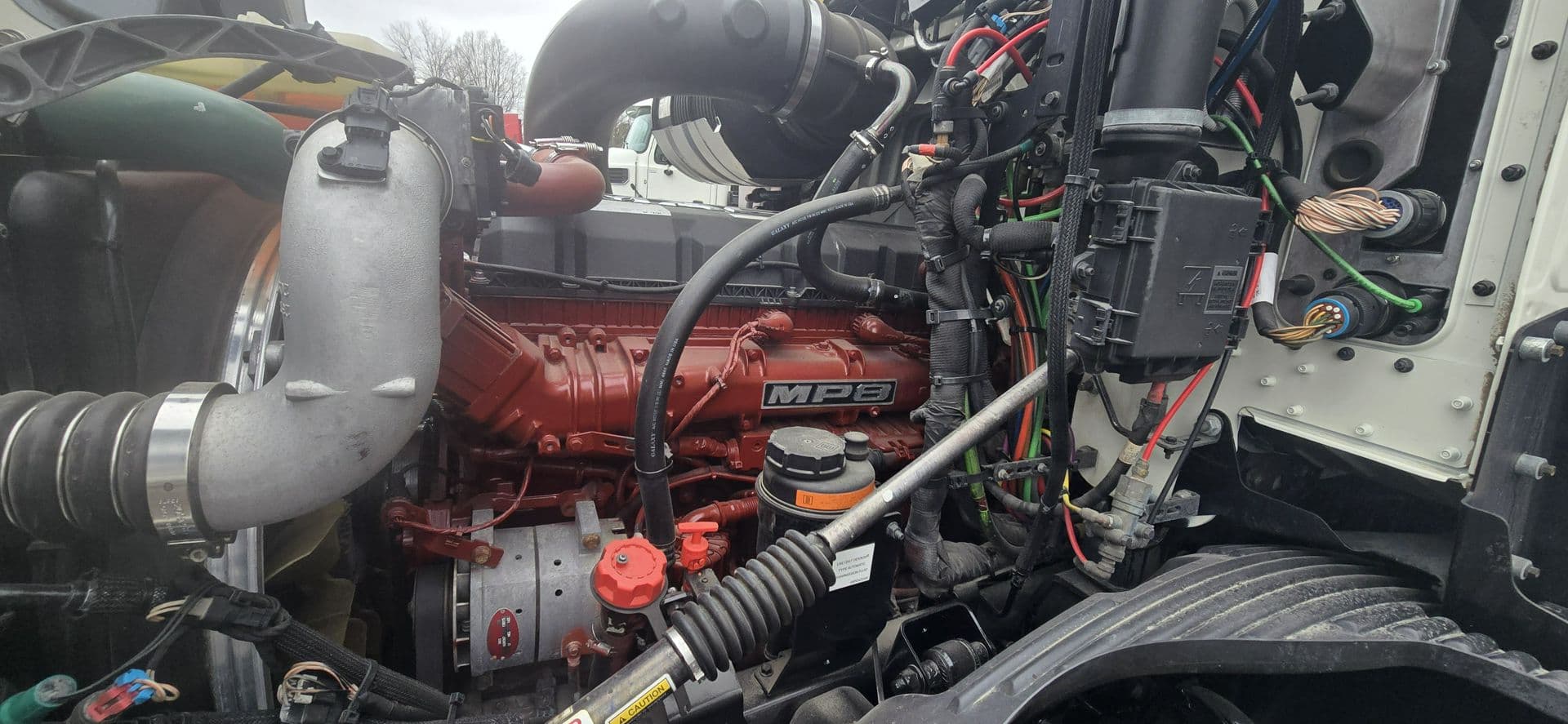 2020 Mack Anthem — photo 13