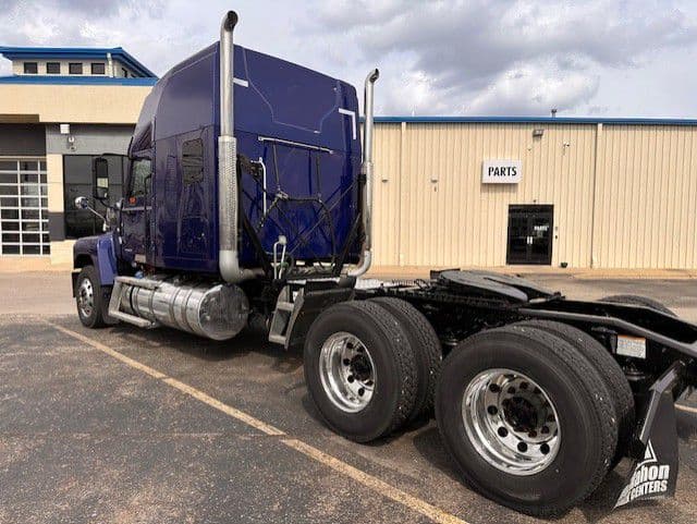 2024 Mack Pinnacle — photo 7