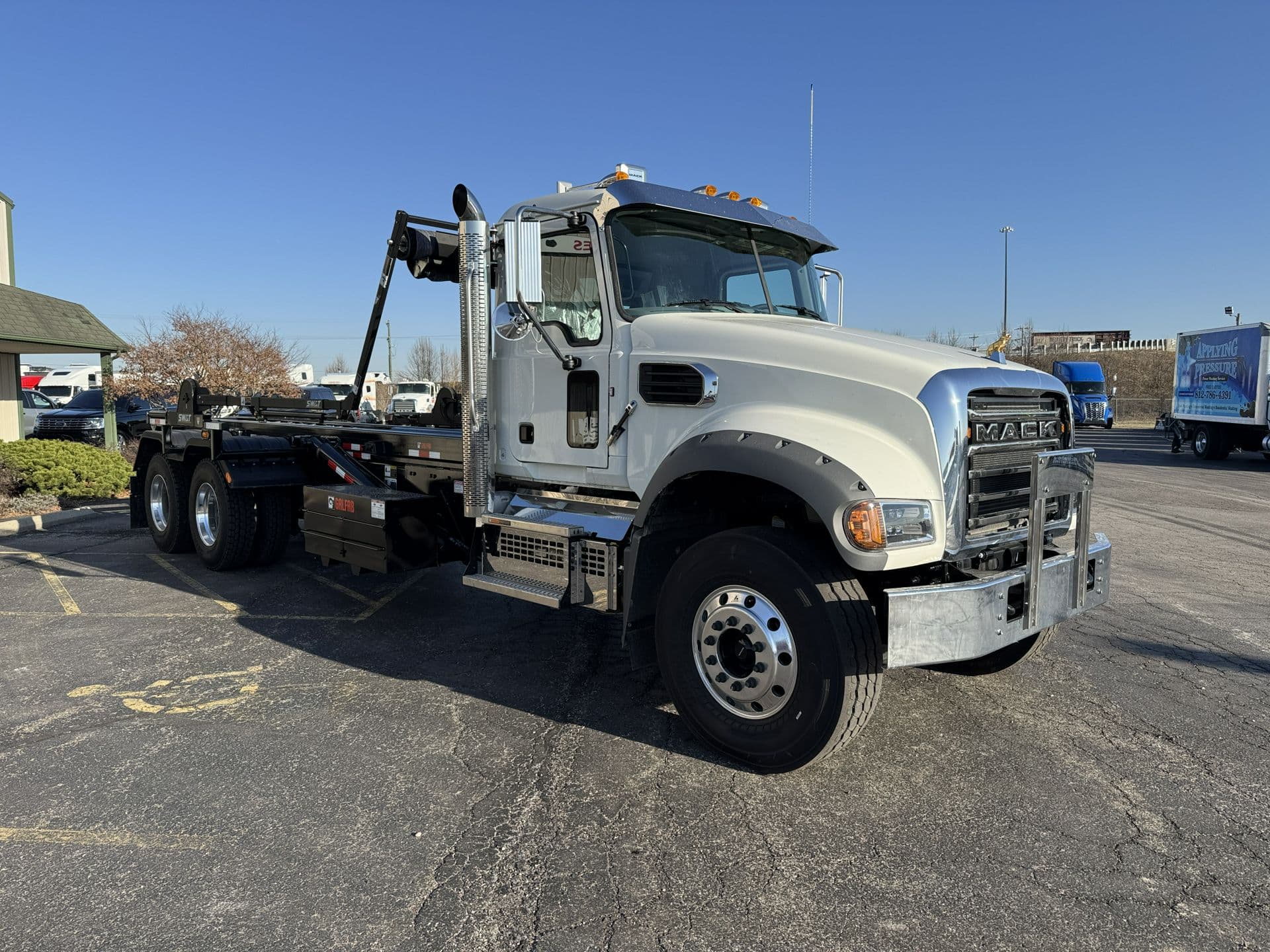 2027 Mack Granite — photo 5