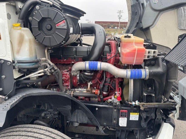 2020 Mack Anthem — photo 10