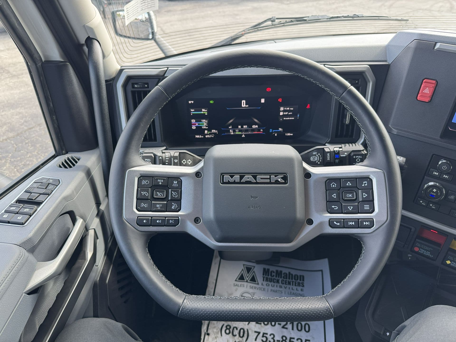 2026 Mack Pioneer — photo 8