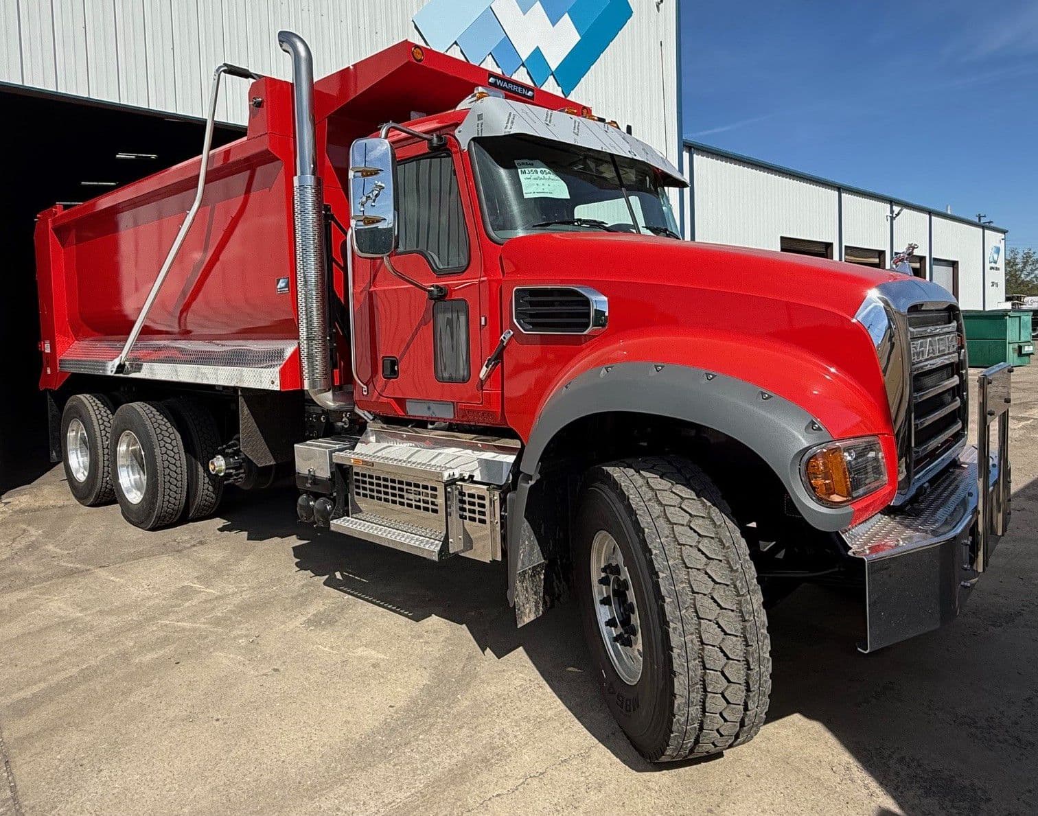 2026 Mack Granite — photo 4