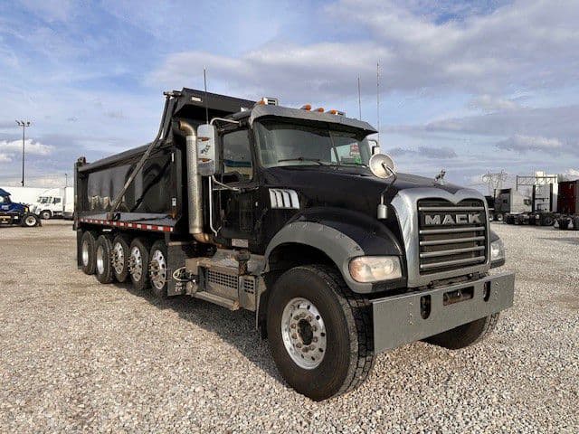 2023 Mack Granite — photo 3