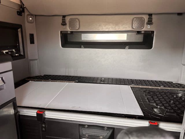 2019 Mack Anthem — photo 13