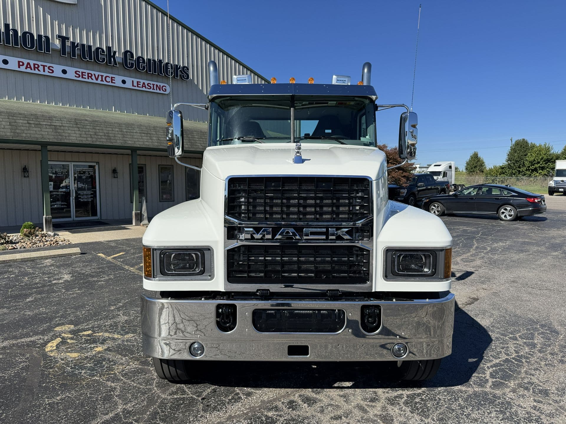 2026 Mack Pinnacle — photo 6