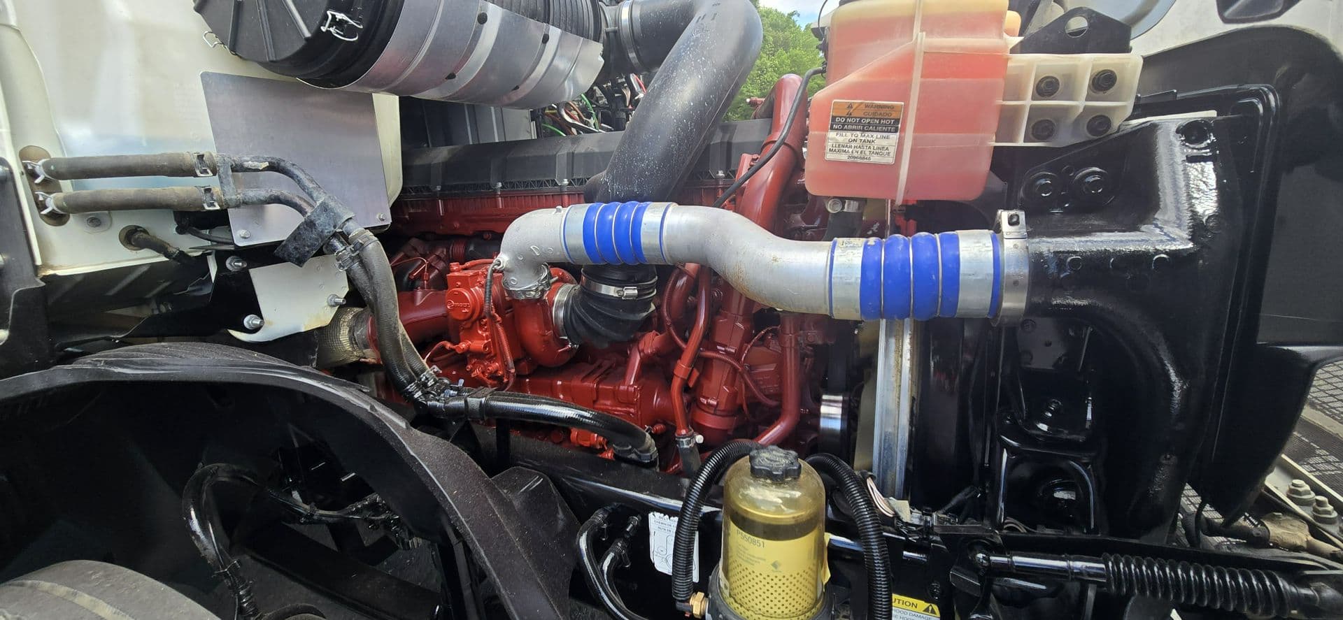 2020 Mack Anthem — photo 8