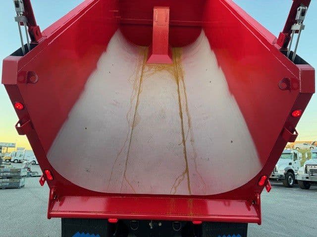 2026 Mack Granite — photo 11