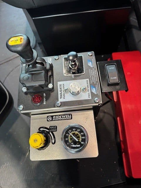 2026 Mack Granite — photo 6