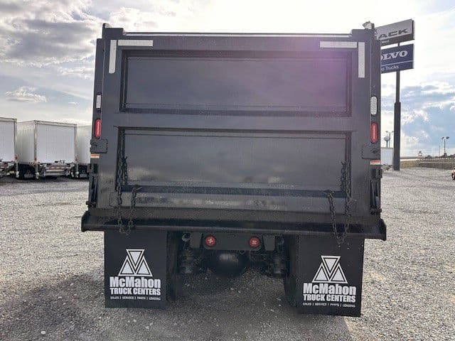 2023 Mack Granite — photo 6