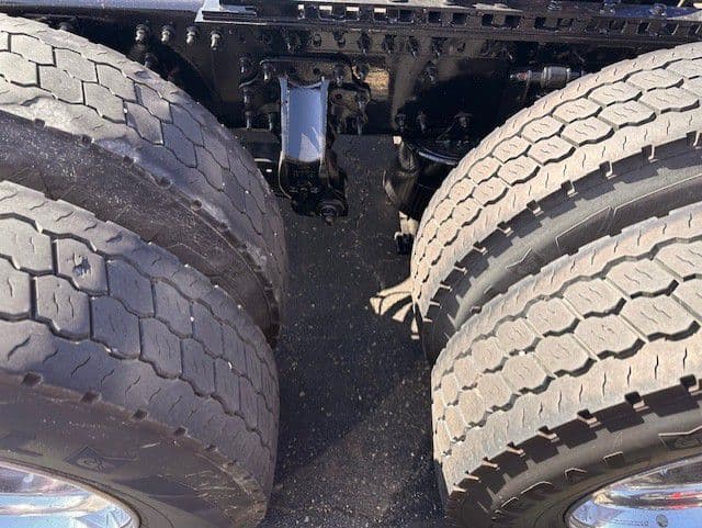 2024 Mack Pinnacle — photo 16