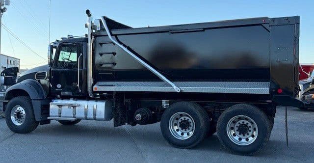 2026 Mack Granite — photo 6