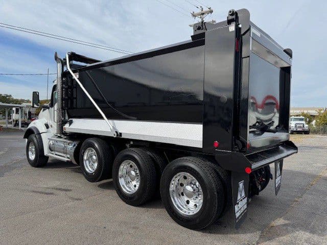 2025 Kenworth T880 — photo 8
