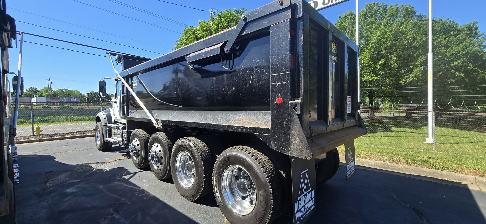 2024 Mack Granite — photo 6