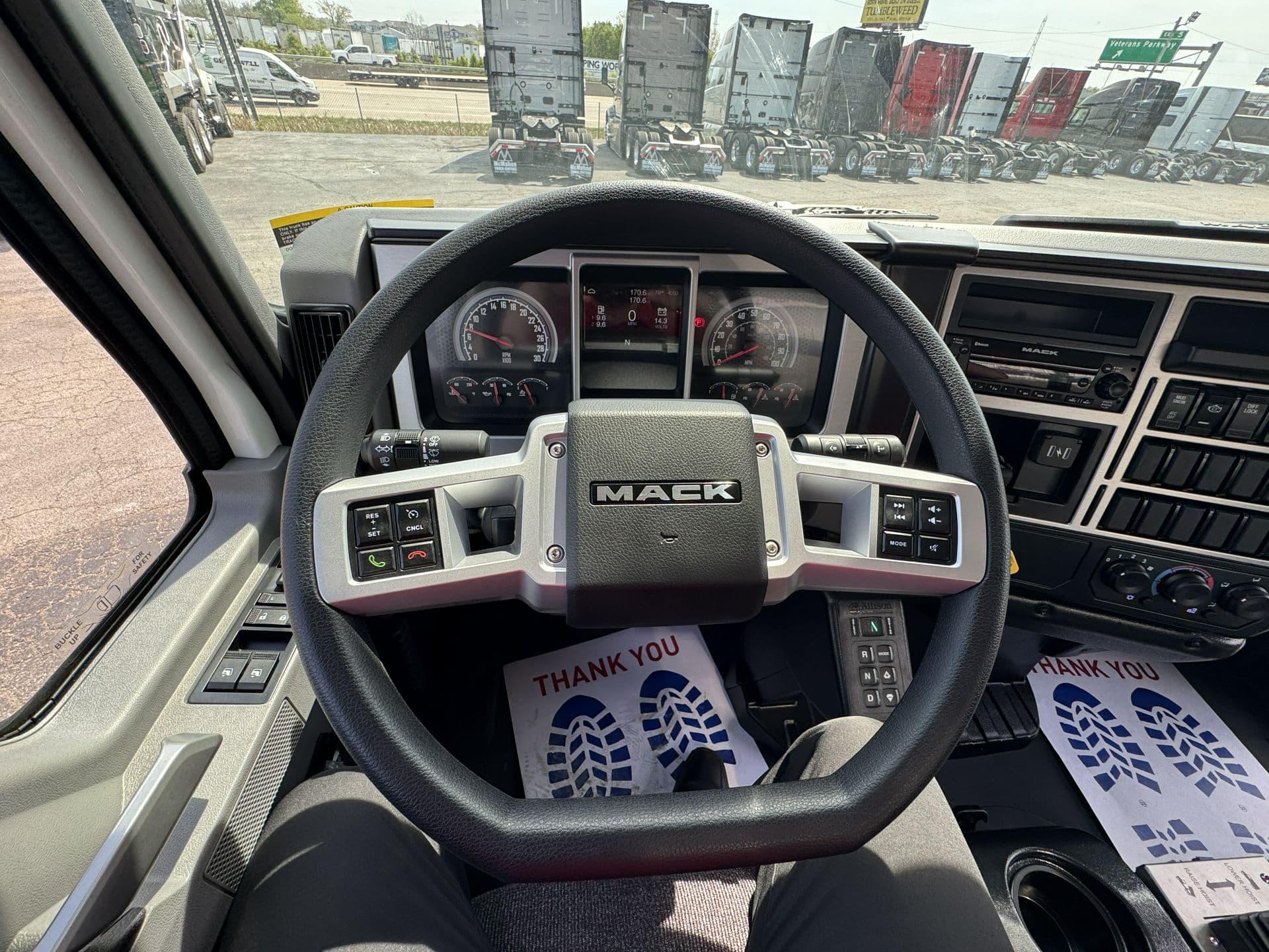 2026 Mack — photo 10