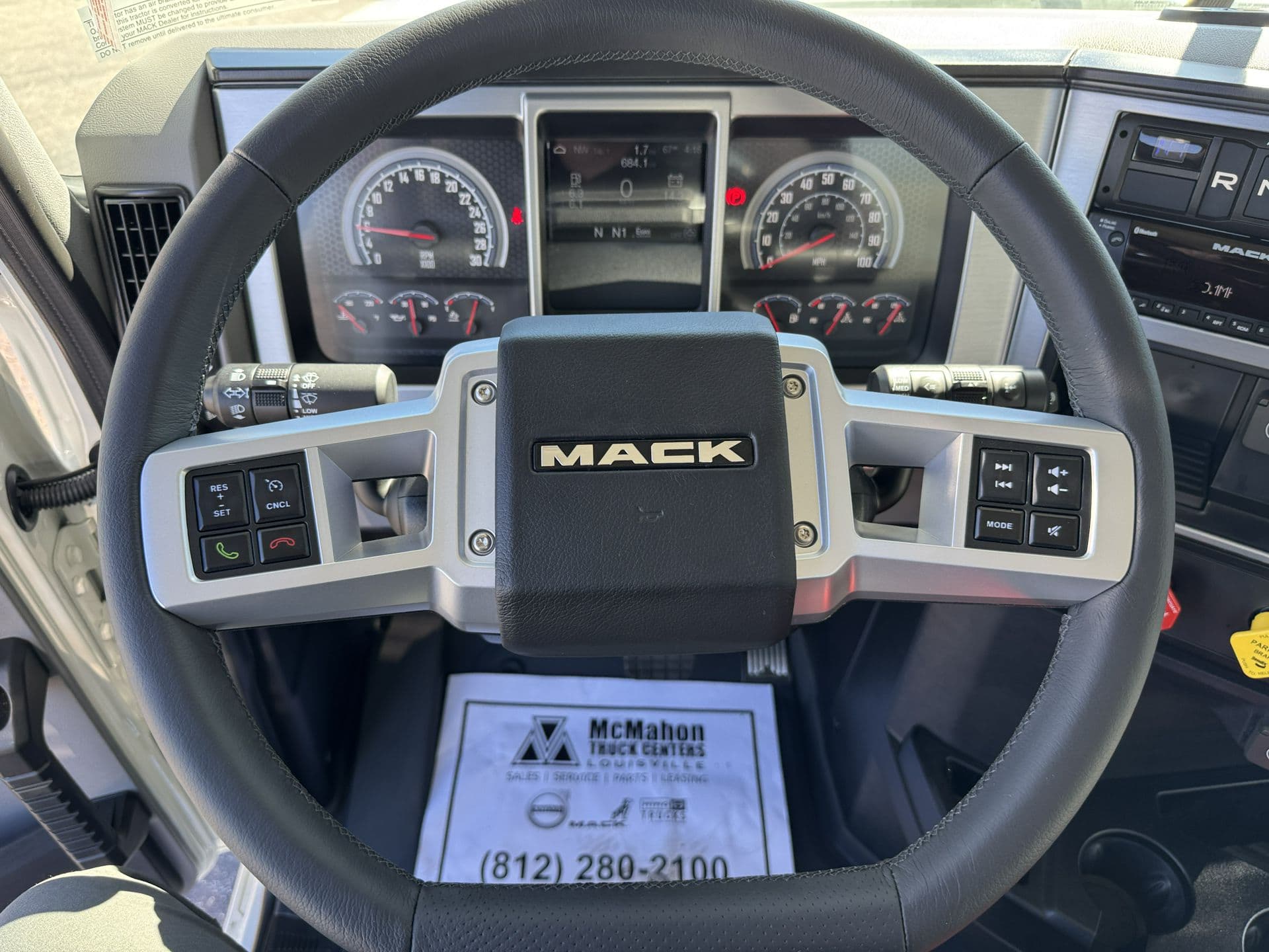 2026 Mack Pinnacle — photo 8