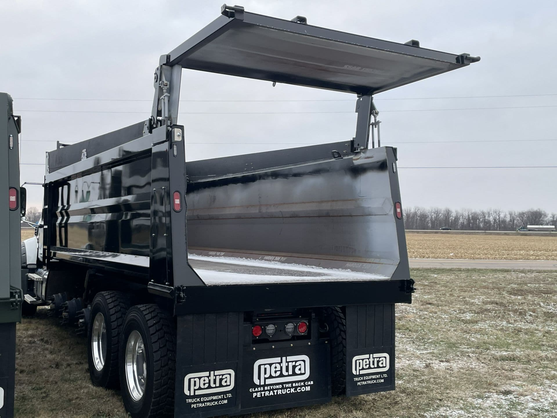 2026 Mack Granite — photo 5