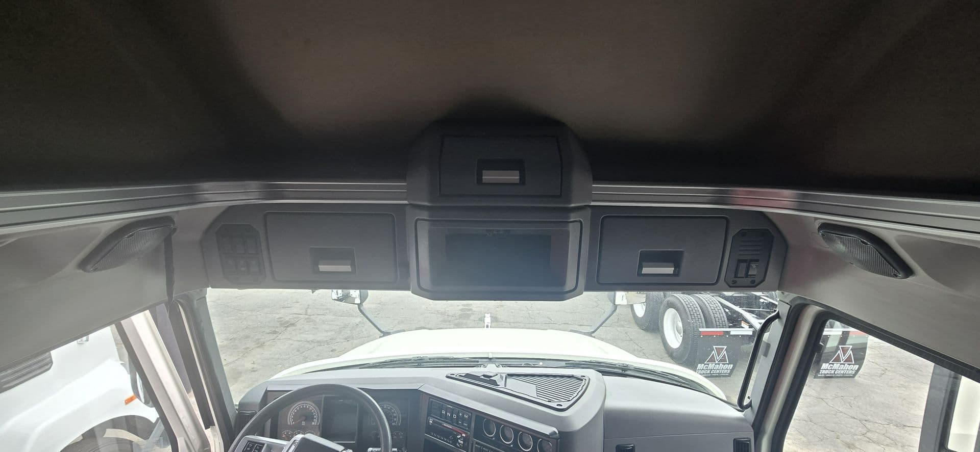 2020 Mack Anthem — photo 33