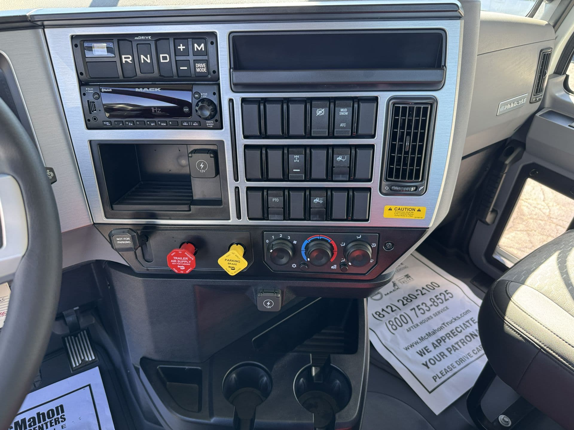 2026 Mack Pinnacle — photo 9