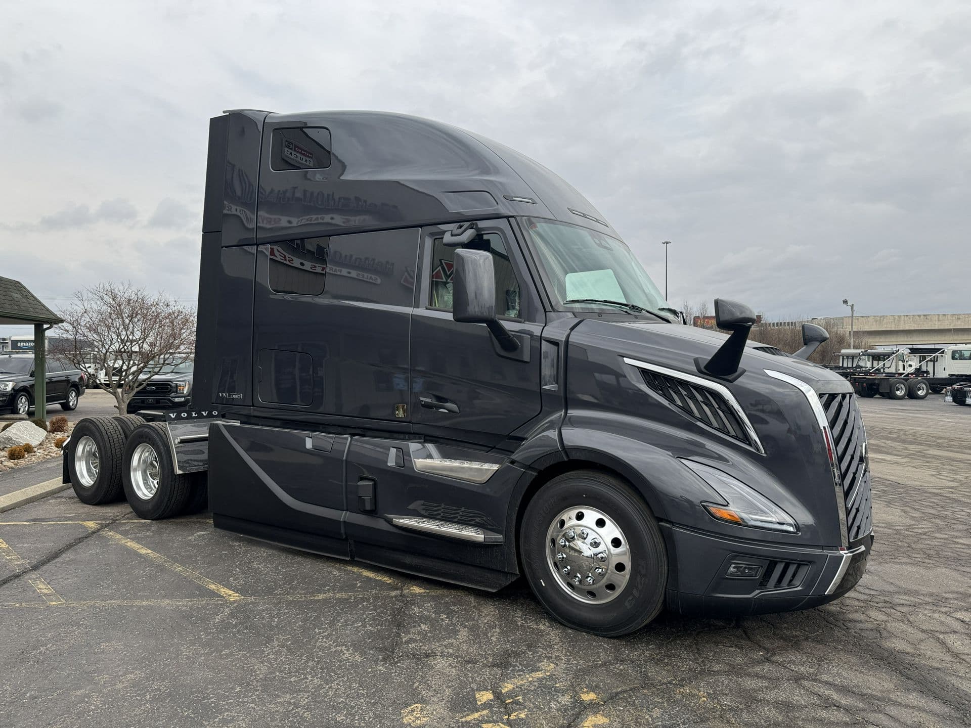 2027 Volvo VNL 860 — photo 5
