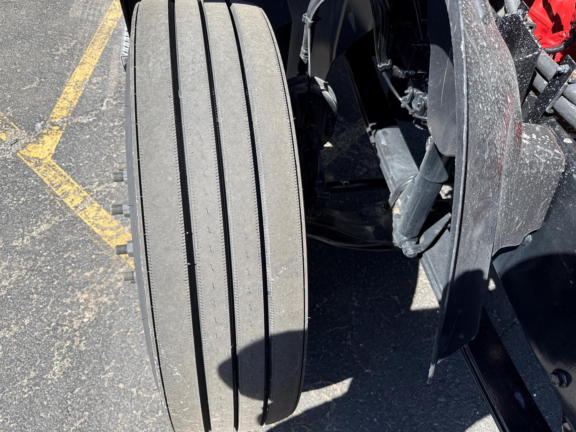 2026 Mack Anthem — photo 16