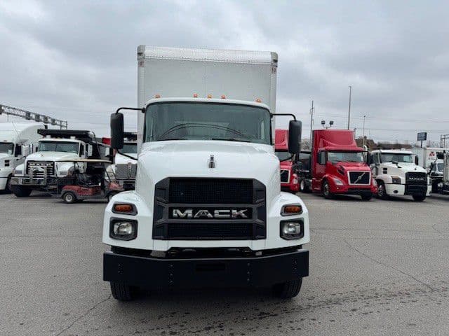 2023 Mack MD — photo 2