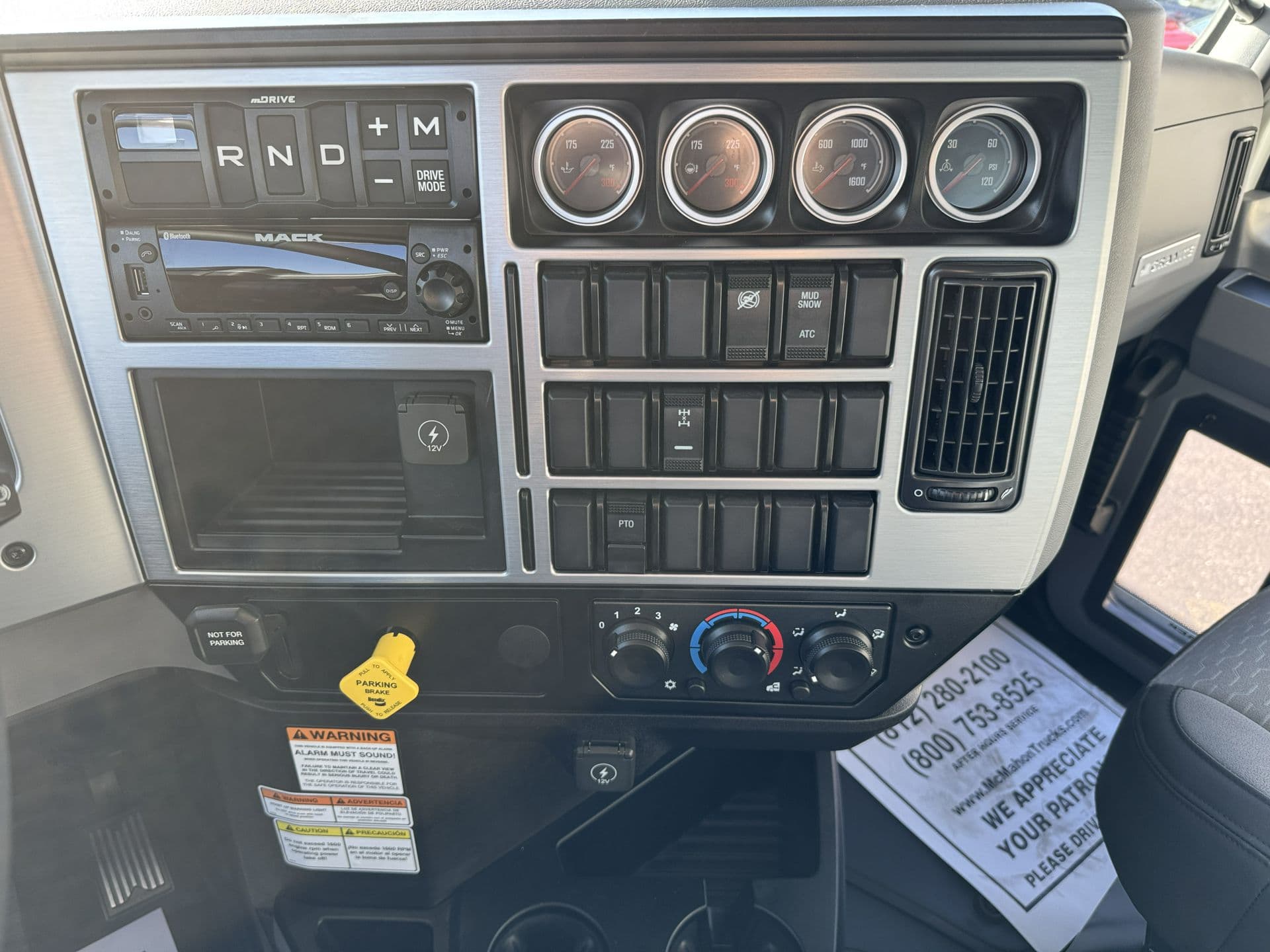 2026 Mack Granite — photo 10