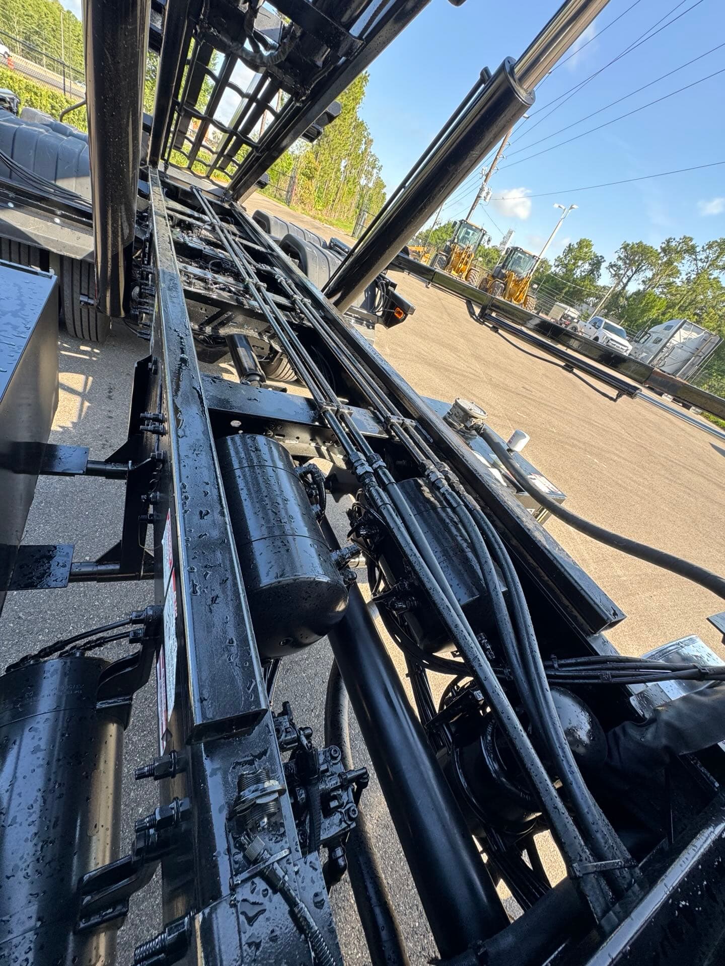 2024 Mack Granite — photo 13