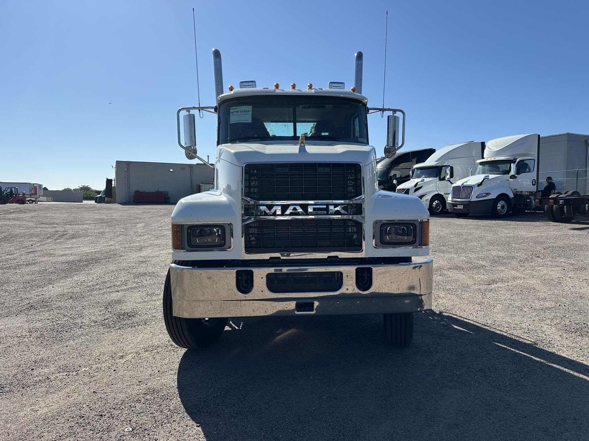 2026 Mack Pinnacle — photo 3