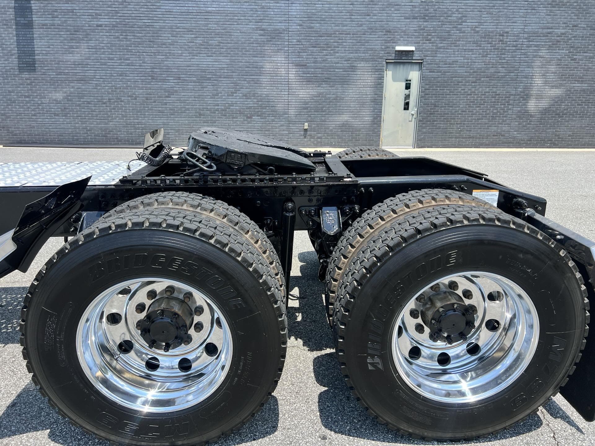 2025 Mack Pinnacle — photo 4