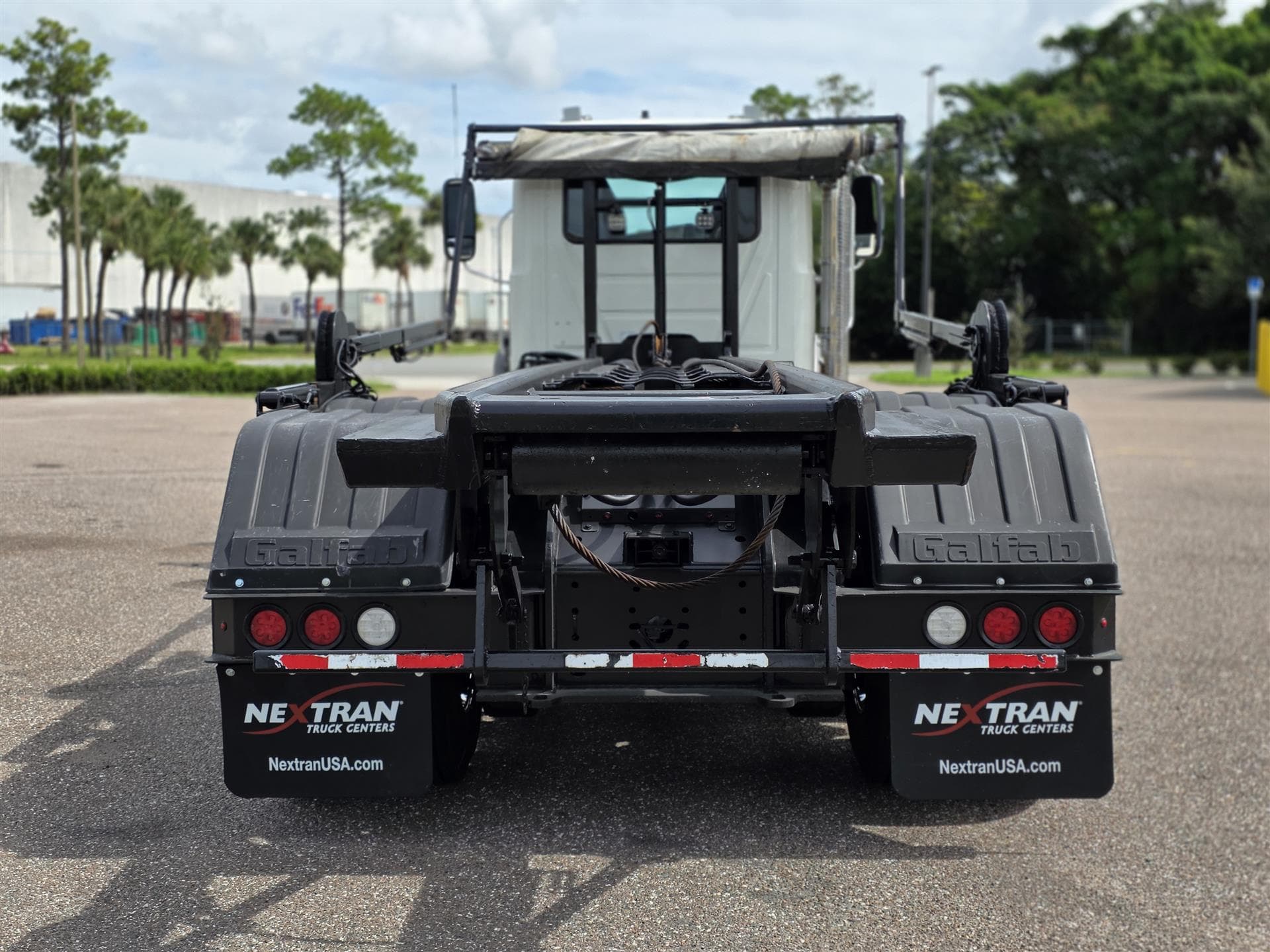 2024 Mack Granite — photo 6