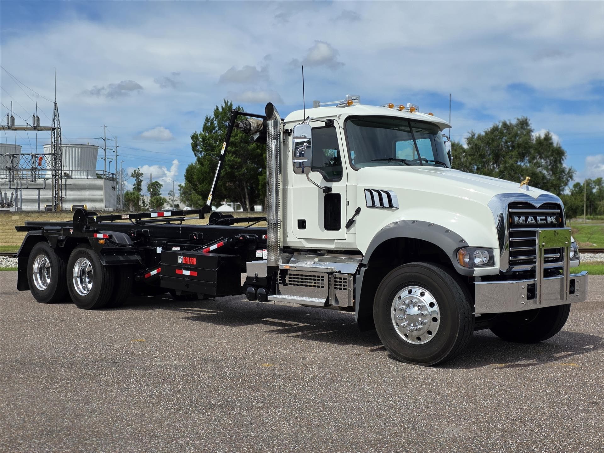 2024 Mack Granite — photo 3