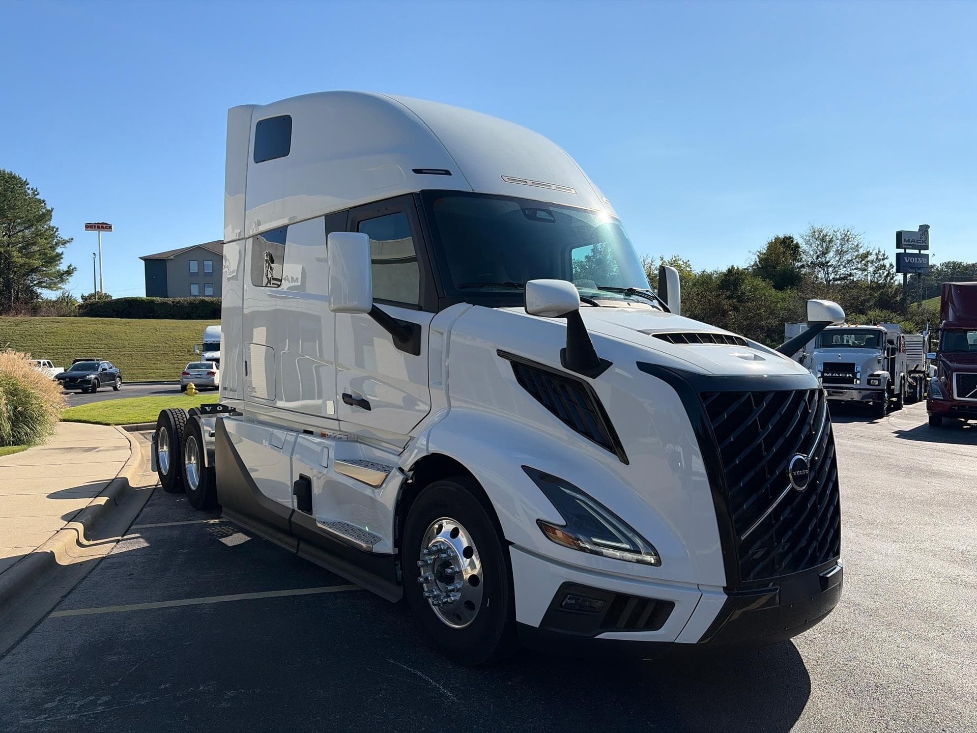 2025 Volvo VNL 860 — photo 3