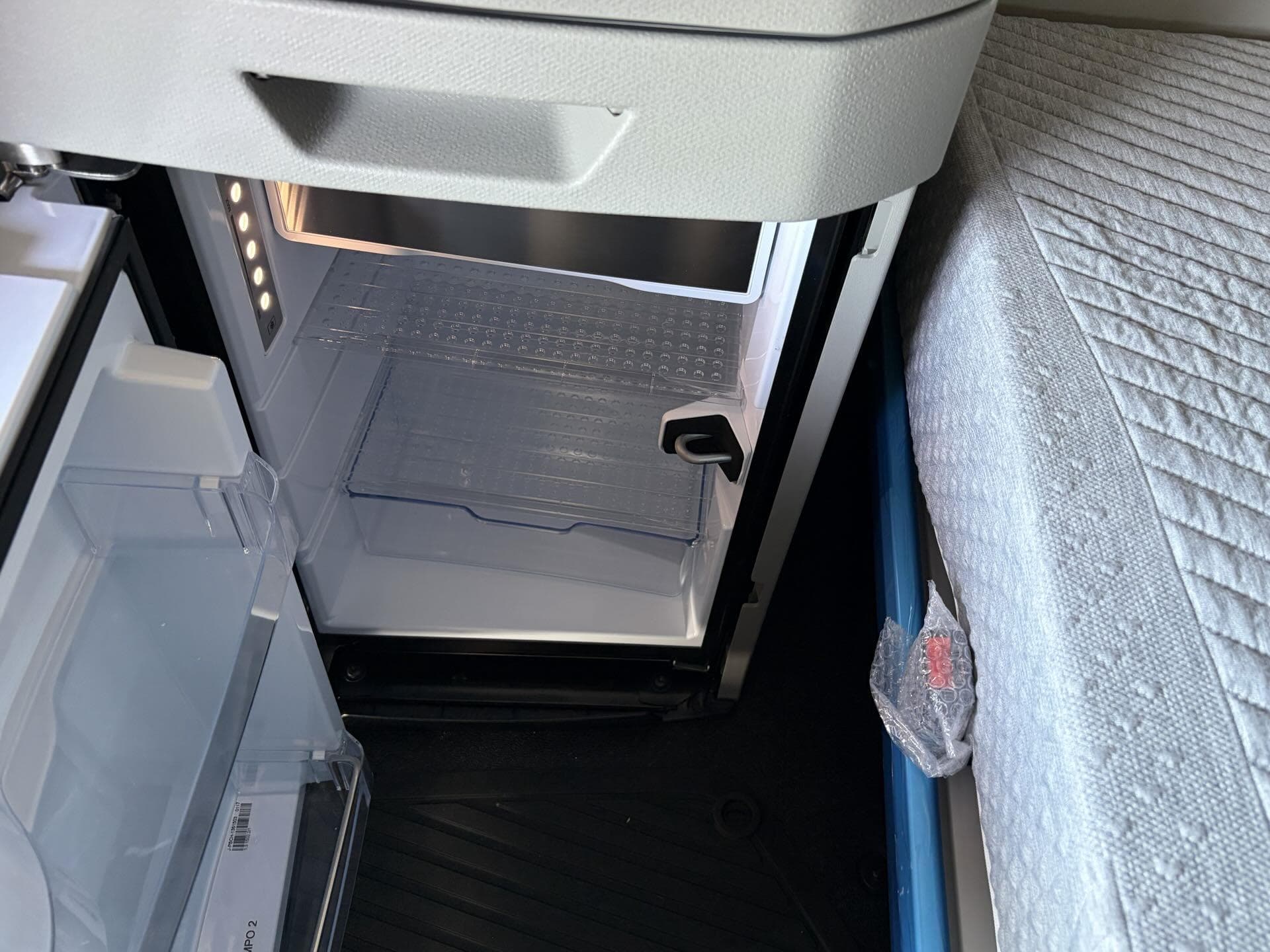 2026 Volvo VNL 860 — photo 25