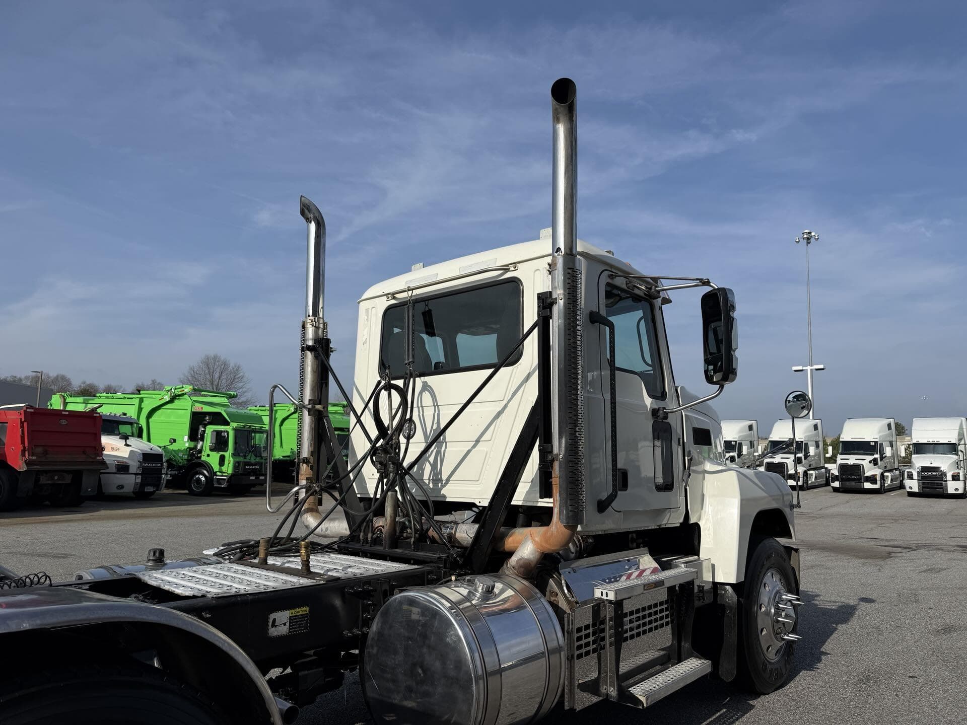 2021 Mack Pinnacle — photo 7