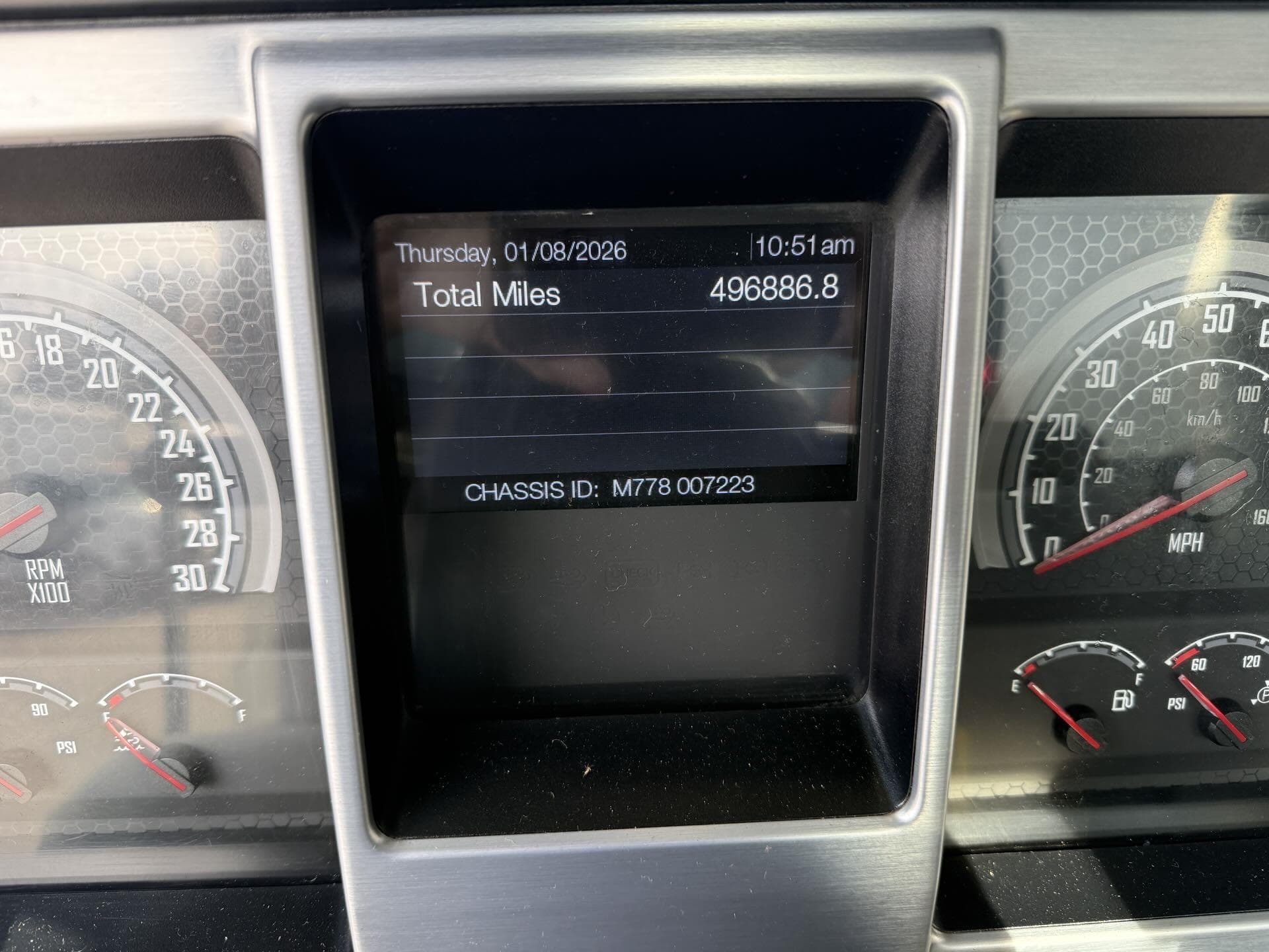 2021 Mack Pinnacle — photo 14