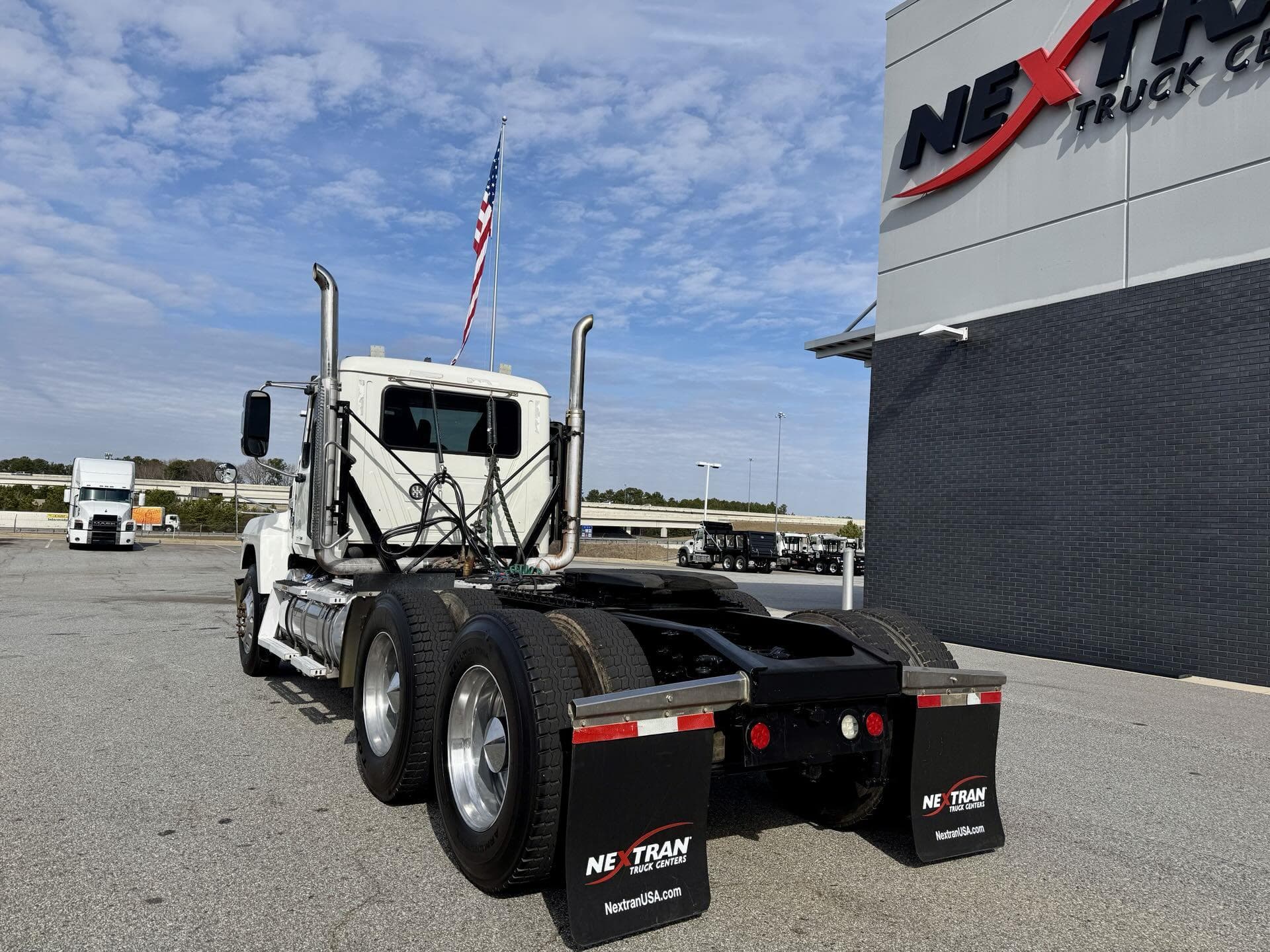 2021 Mack Pinnacle — photo 3