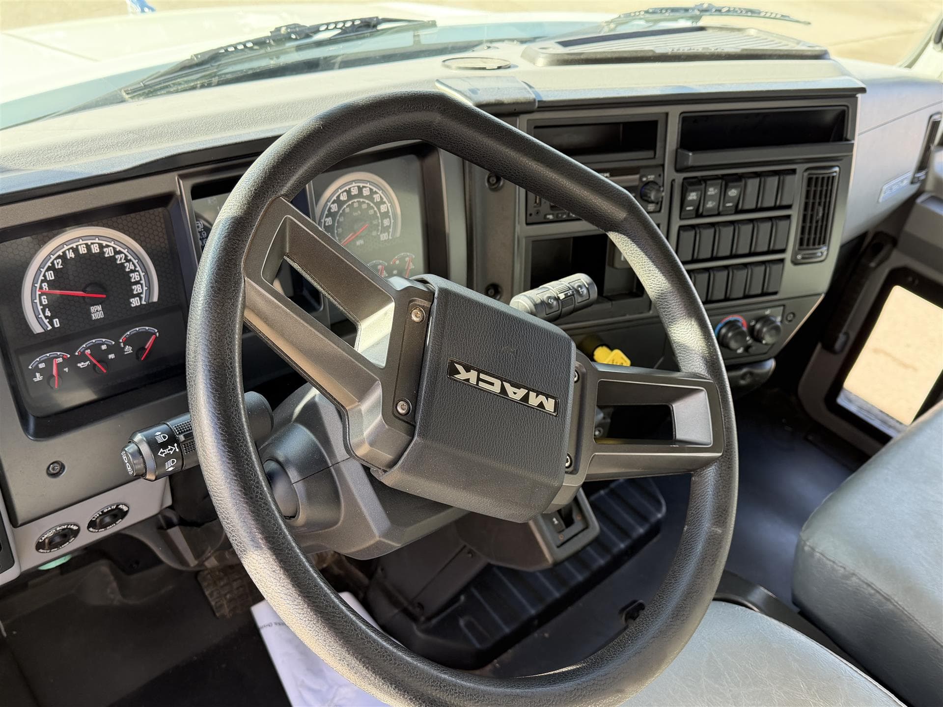 2023 Mack MD — photo 4