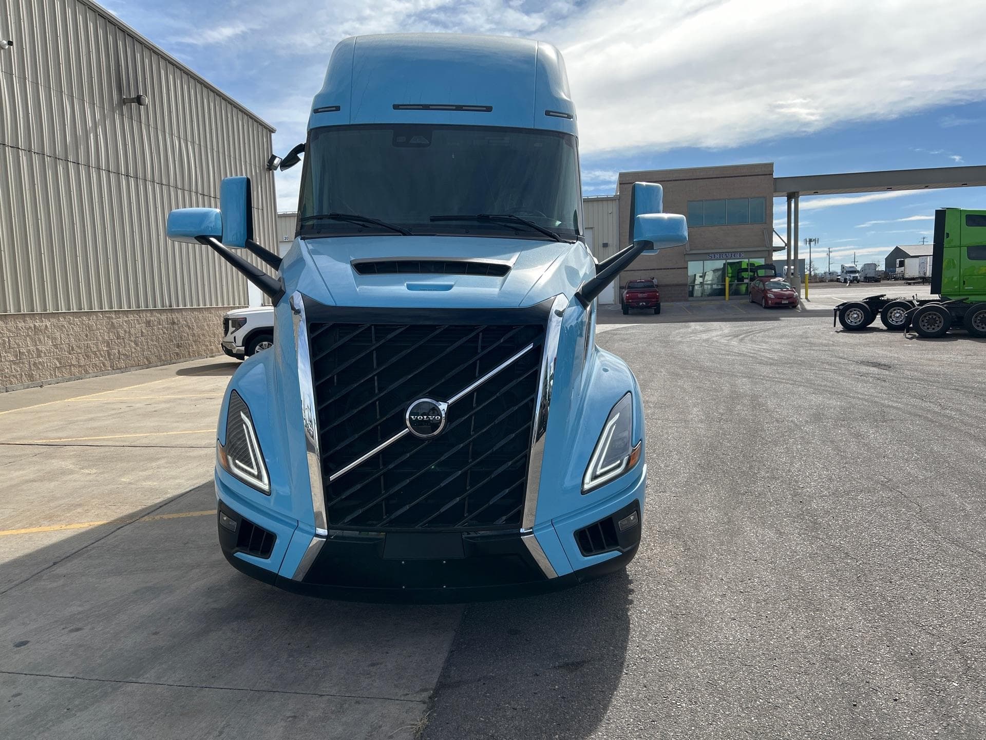 2026 Volvo VNL 860 — photo 8
