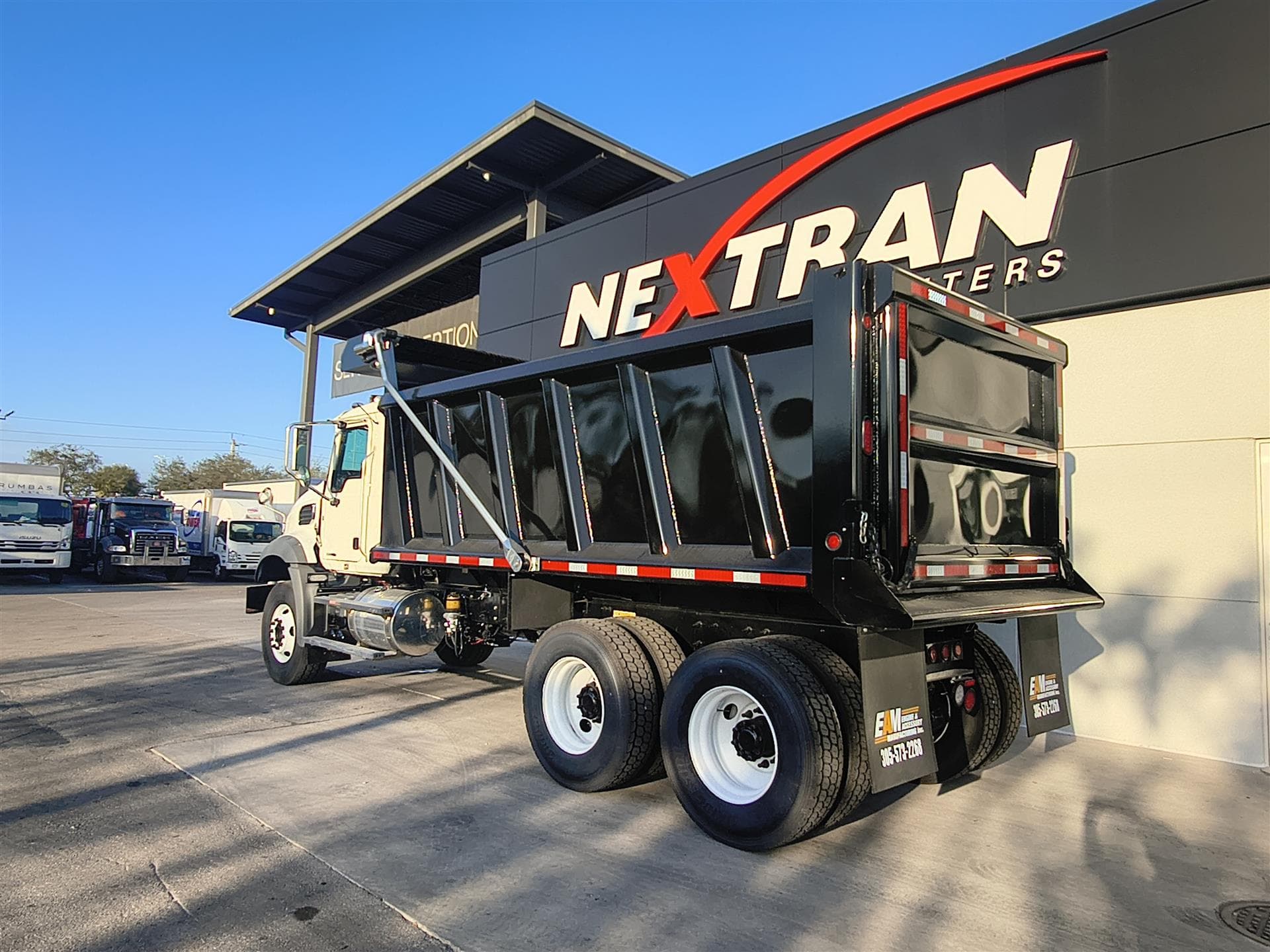 2024 Mack Granite — photo 6