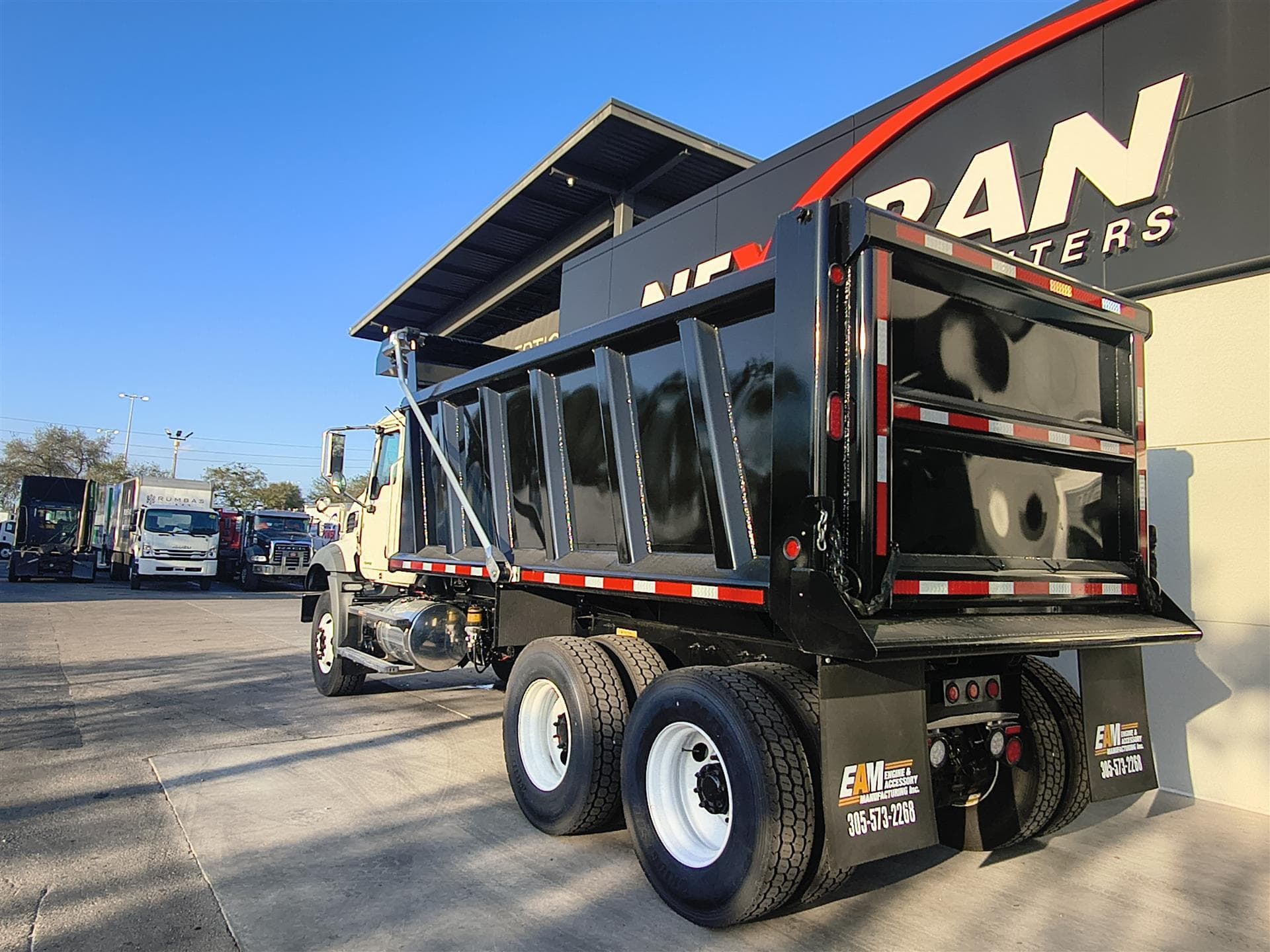 2024 Mack Granite — photo 7