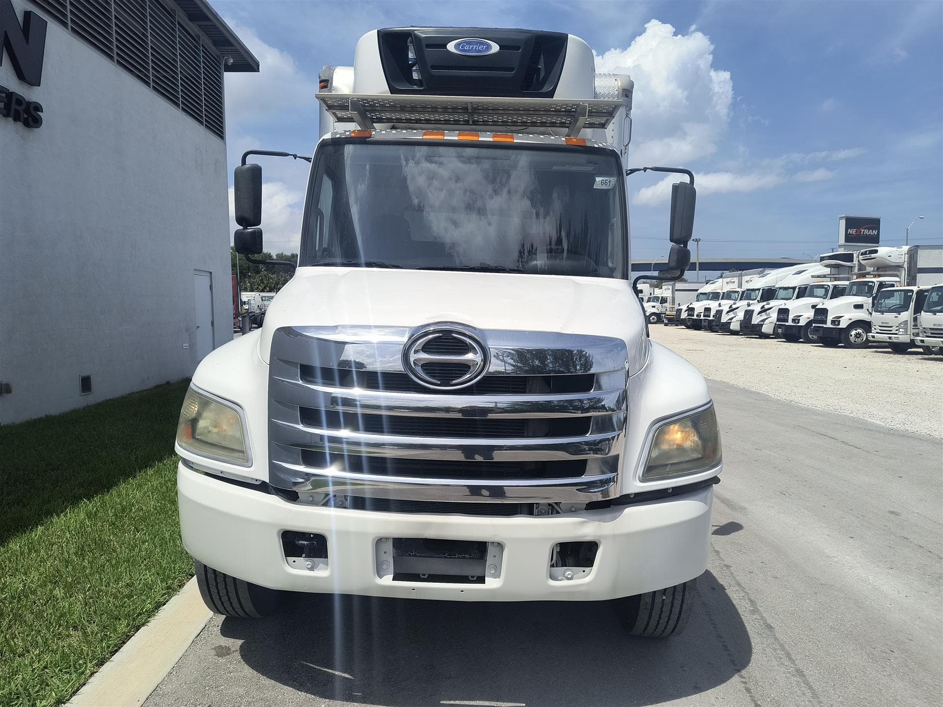 2019 Hino 268 — photo 4