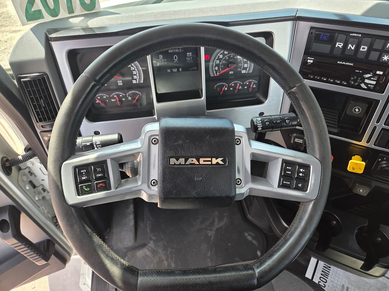 2020 Mack Anthem — photo 8