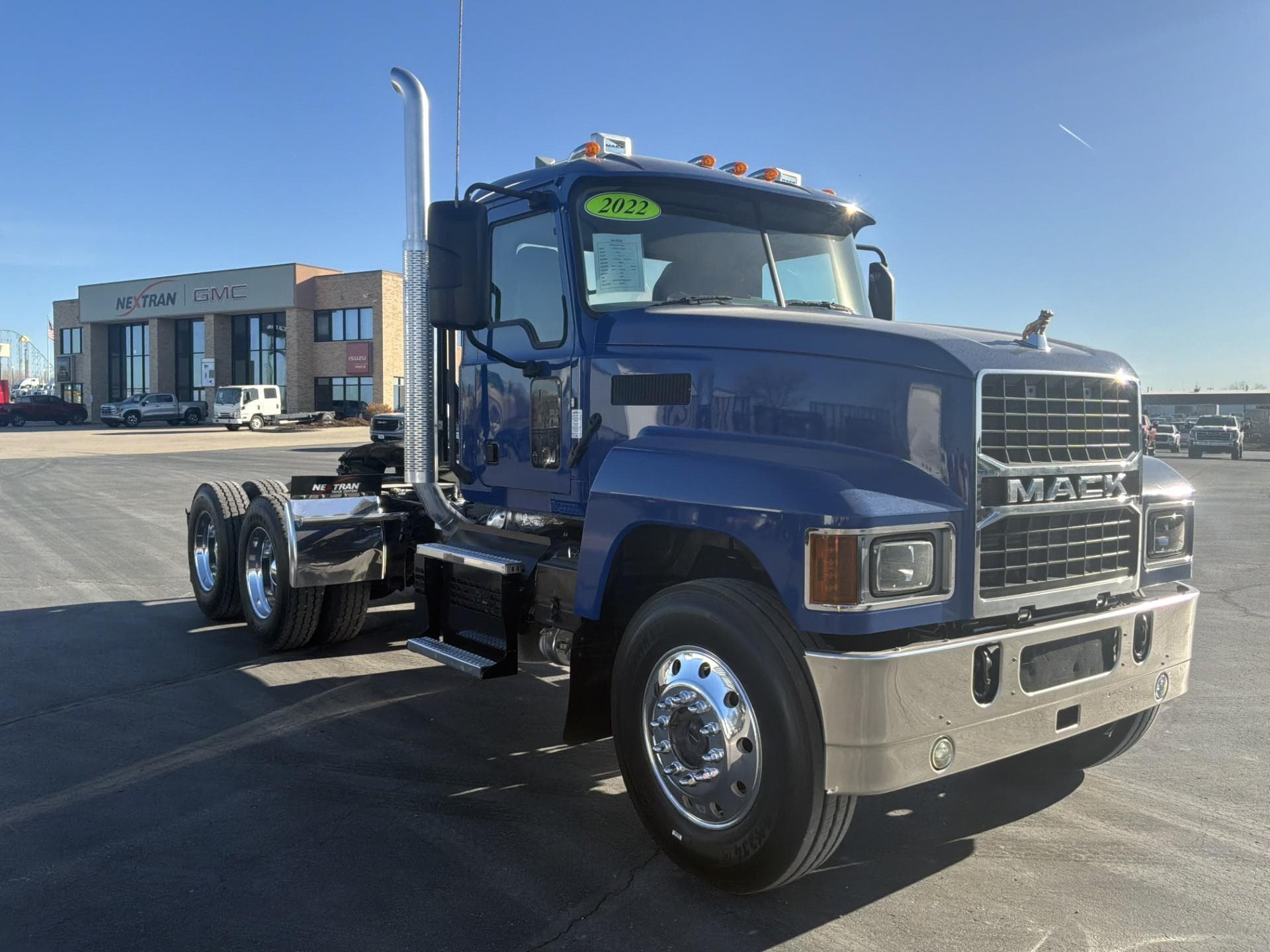 2022 Mack Pinnacle — photo 2