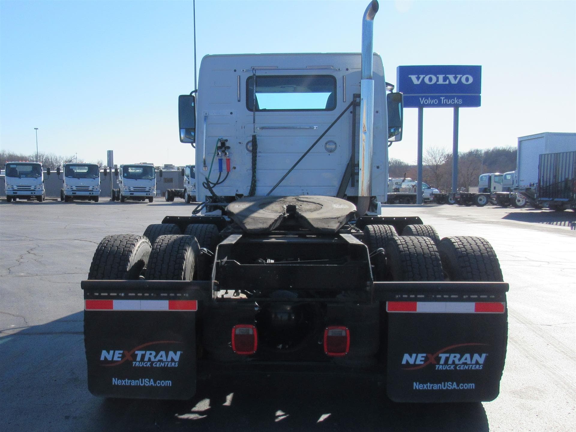 2014 Volvo VNL 300 — photo 4