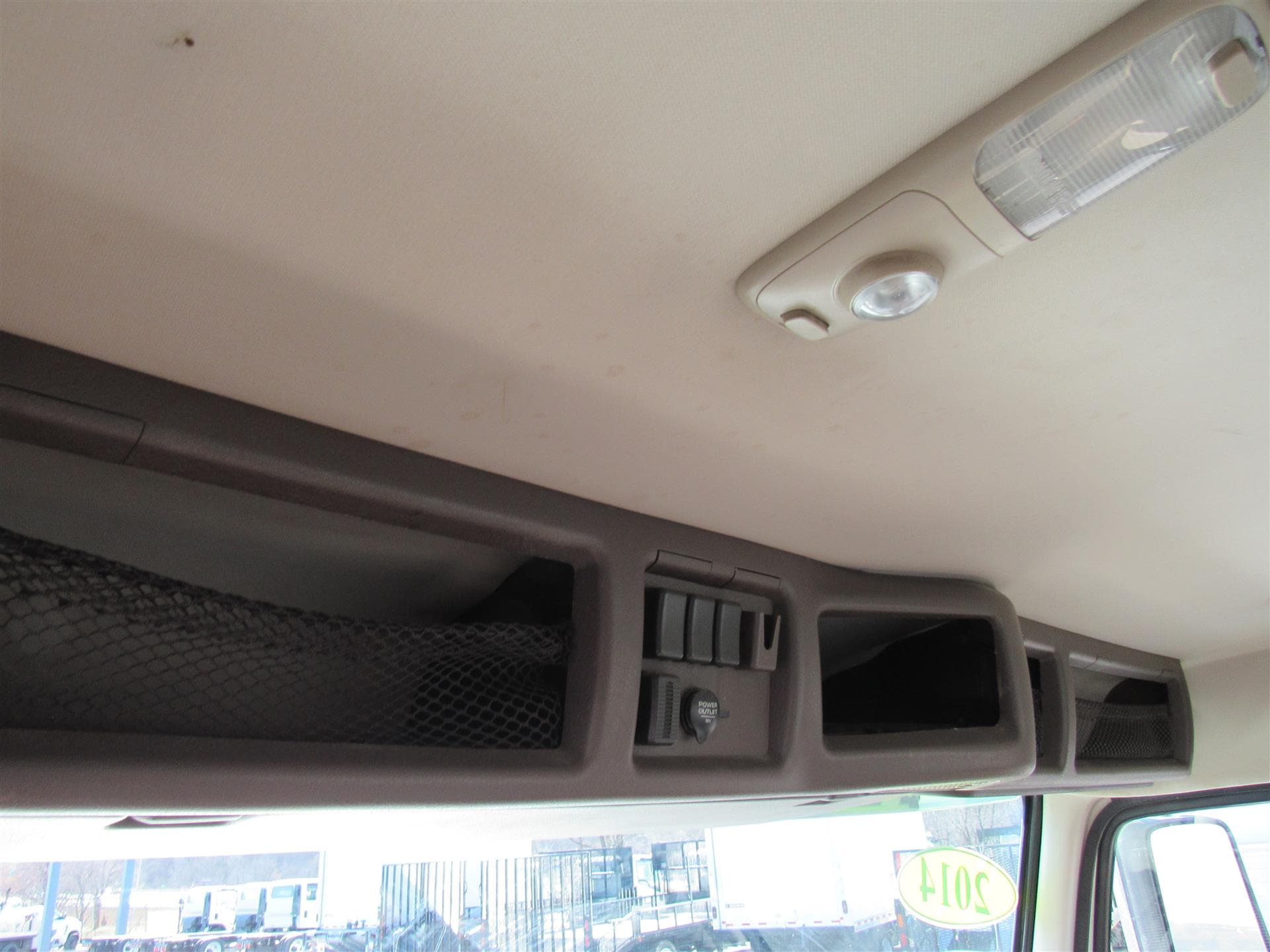 2014 Volvo VNL 300 — photo 11