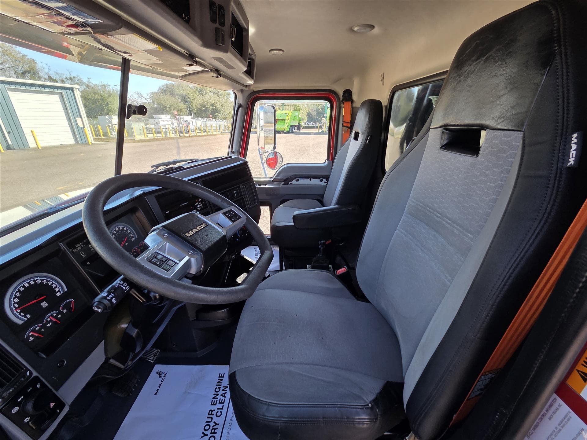 2019 Mack Granite — photo 13