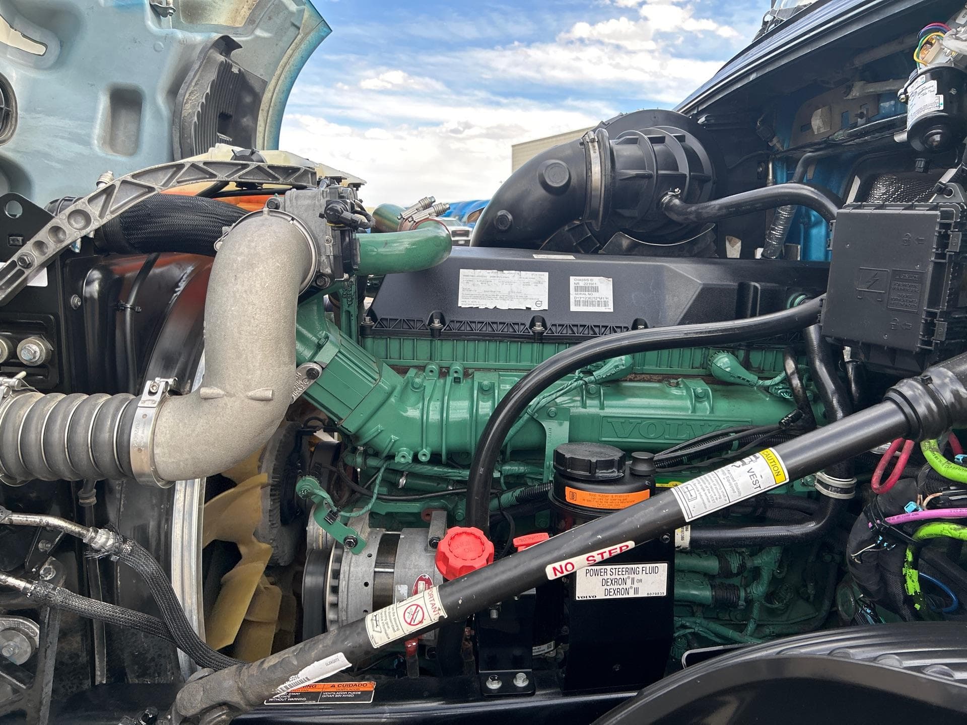 2019 Volvo VNL 860 — photo 7